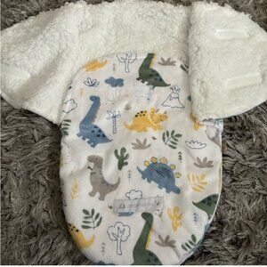 Petite l'Amour Sherpa Swaddle